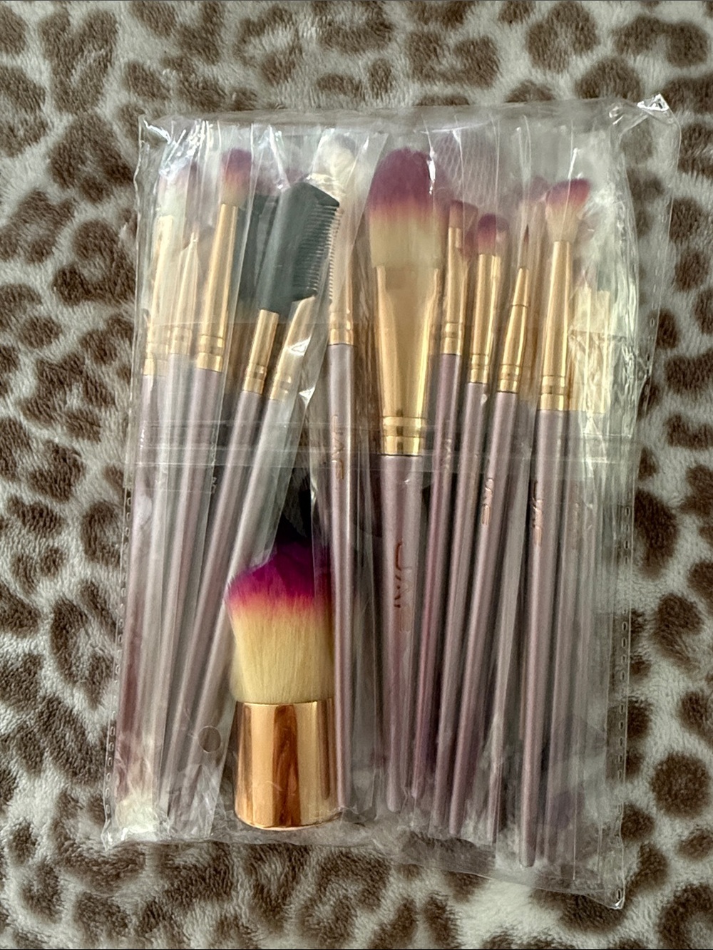 Makeup Brush Set - Pink and Gold Cosmetic Brushes